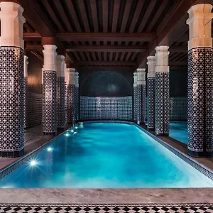 https://hotel-maison-proust-spa-la-mer.fr-paris.fr