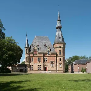 Gasthuis Chateau De Petit Bois, Cosne-d'Allier